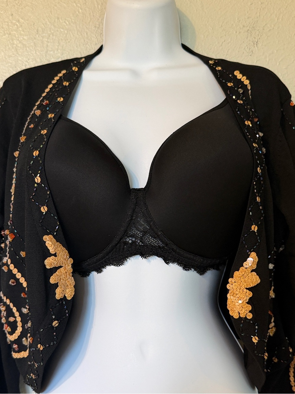 Simone Perele Caresse 3D Plunge T-Shirt Bra in Black Sz 32H - Picture 15 of 15